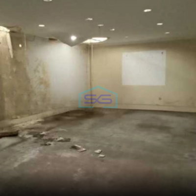 Disewakan Ruang Usaha sebelah OCBC ( seberang gedung merdeka museum KAA) Luas Bangunan  900 m²