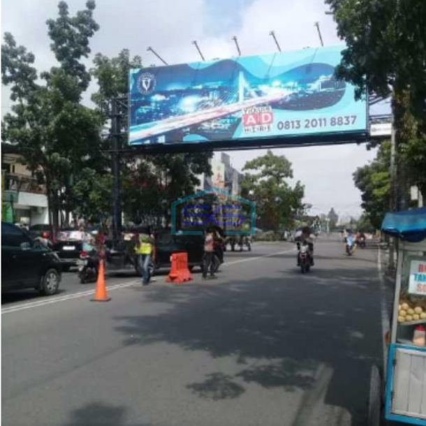 Disewakan Ruko 4 Lantai Lokasi Strategis Buah Batu Bandung Luas Bangunan  102 m²-3