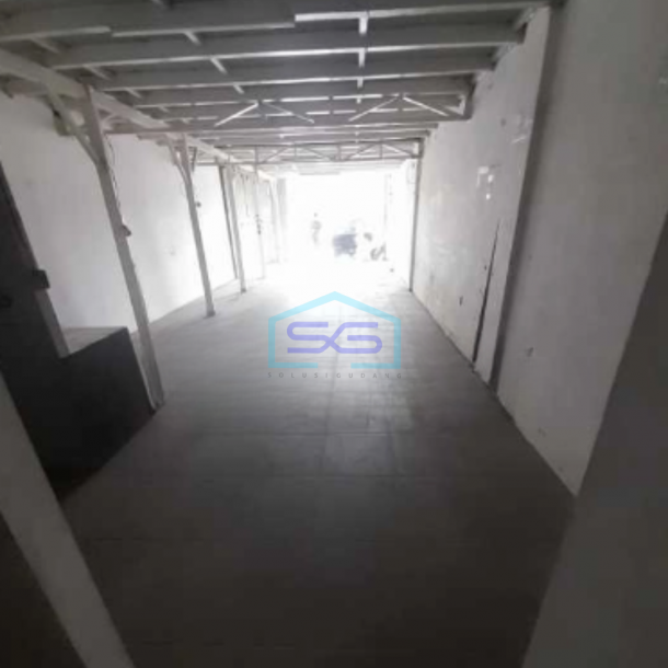 Disewakan Ruko Strategis di Mainroad Cibeureum Bandung Luas Bangunan  200 m²-1