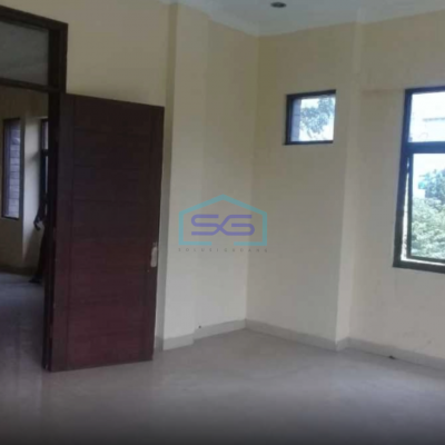 Disewakan Ruko Strategis di Cikutra Bandung Luas Bangunan  180 m²