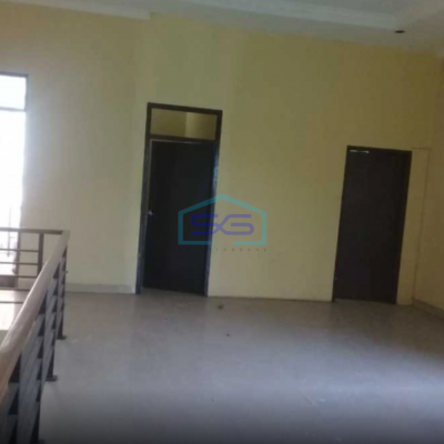 Disewakan Ruko Strategis di Cikutra Bandung Luas Bangunan  180 m²