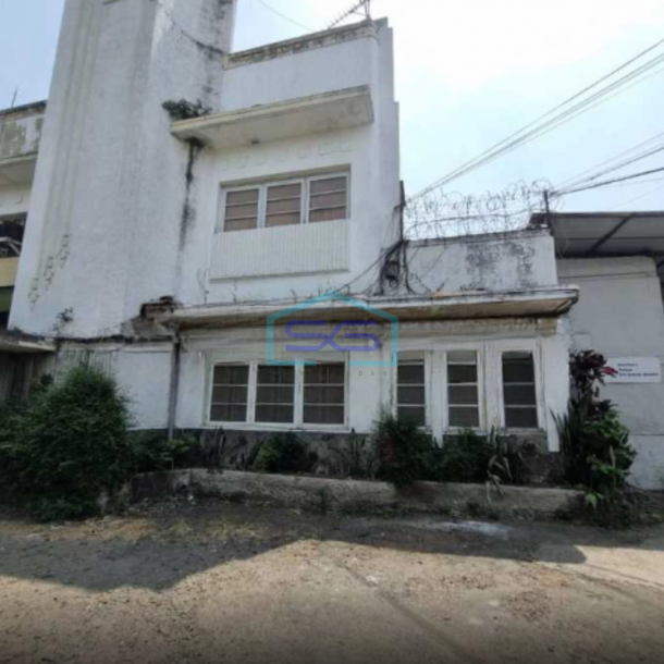 DIjual Tanah Lokasi Dalam Kota Jalan Sayap Pajajaran Bandung Luas Tanah  11000 m²-1