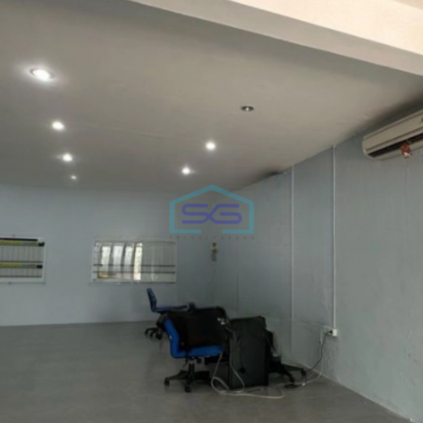 Dijual Ruko 2 Lantai Luas Bangunan 300 m² di Gatot Subroto Denpasar-4