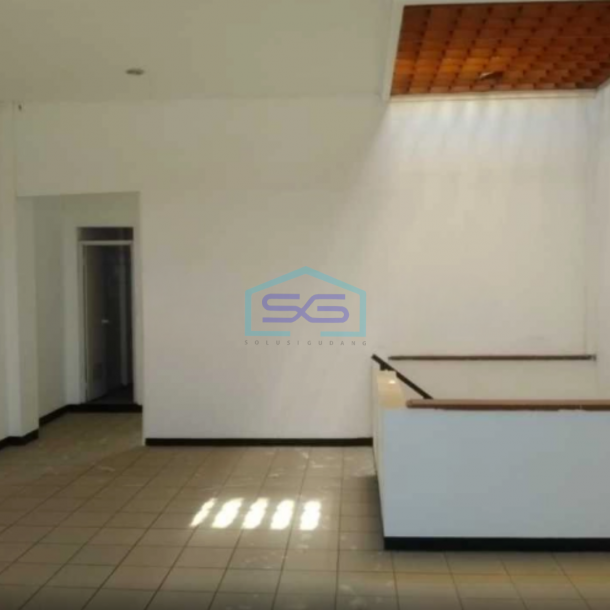 Disewakan Ruko Mainroad Moch Toha Bandung Parkiran Luas Cocok Untuk Dipakai Usaha LB 405m2-6