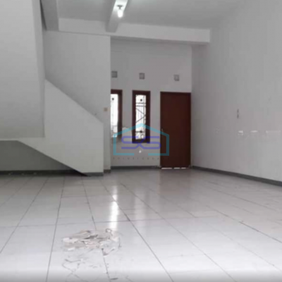 Disewakan Ruko Mainroad Moch Toha Bandung Parkiran Luas Cocok Untuk Dipakai Usaha LB 405m2