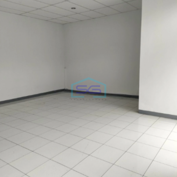 Disewakan Gudang Bizpark Kondisi Bagus Harga Menarik Akses Kontainer di Kopo Bandung LB 414m2-2