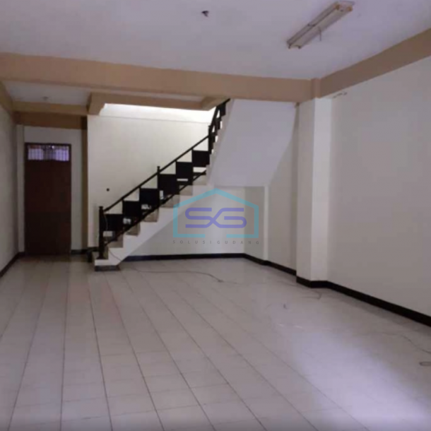 Disewakan Ruko Caringin Bandung Sudah Renov Luas Bangunan 120m2-1