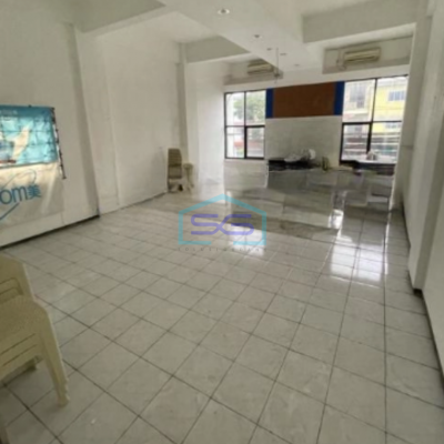 Dijual Ruko 3 Lantai Luas Bangunan  240 m² Lokasi Kenjeran Surabaya