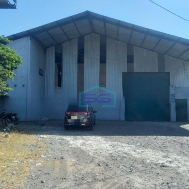 Dijual Gudang Murah Lokasi Strategis Luas Tanah 2580 m² di Gresik Jawa Timur-1