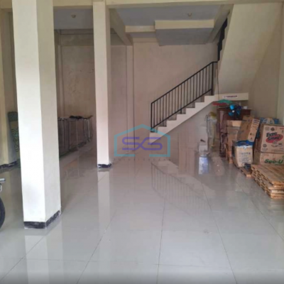 Dijual Ruko 2 Lantai Luas Bangunan 180 m² Lokasi Manyar Gresik