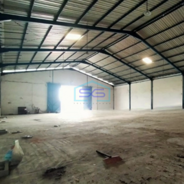 Disewakan Gudang Luas Tanah 800 m² Lokasi Bebas Banjir di Sawahan Surabaya-3