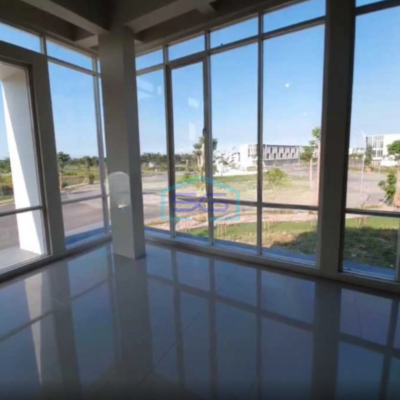 Dijual Ruko Ada Lift Luas Bangunan 450 m² Lokasi Bebas Banjir di Surabaya