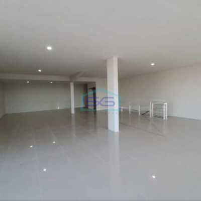 Dijual Ruko Ada Lift Luas Bangunan 450 m² Lokasi Bebas Banjir di Surabaya