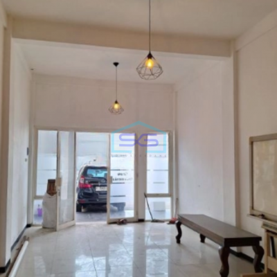 Dijual Ruko Luas Bangunan  180 m² Lokasi Manyar Gresik