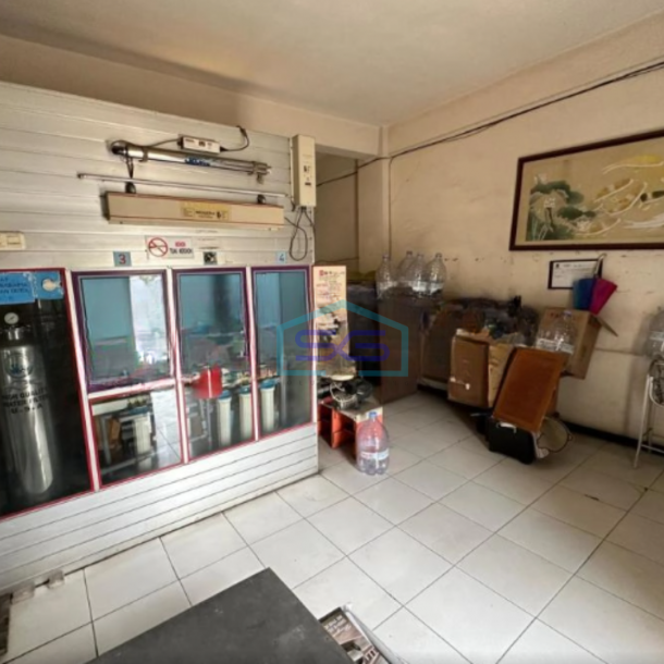Dijual Ruko 3 Lantai Luas Tanah  100 m² Lokasi Bebas Banjir di Surabaya-2