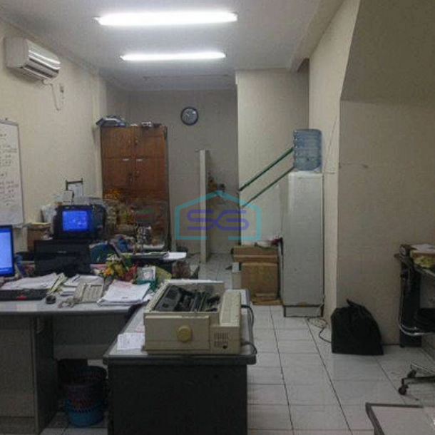 Dijual cepat Ruko Gandeng 4 Lantai di Palmerah Barat, Jakarta Pusat LB 320m2-2