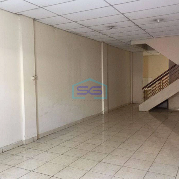 Dijual cepat Ruko 2 Lantai Strategis di Taman Surya 5, Jakarta Barat LB 128m2-4