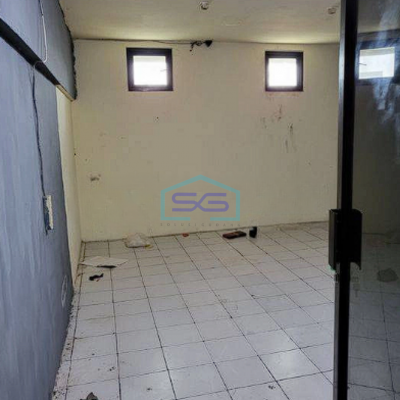 Dijual murah Ruko 3 lantai di Taman Palem Lestari Jakarta Barat LB 125m2