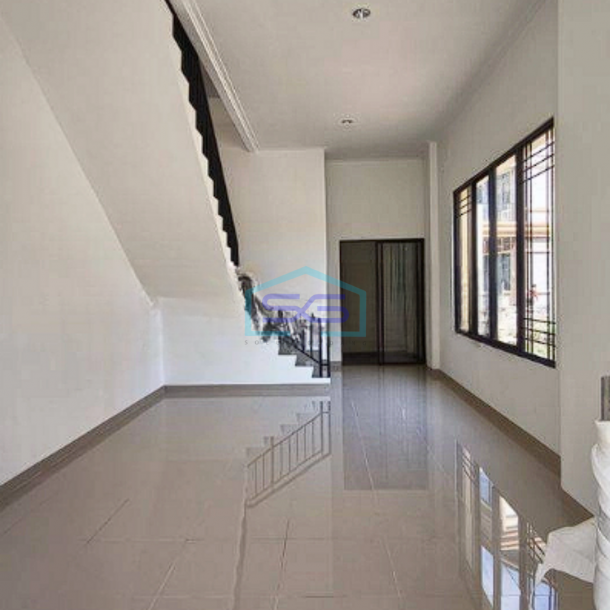 Disewakan Cepat Ruko Korean Town 3 Lantai Hoek, Green Lake City Tangerang-5