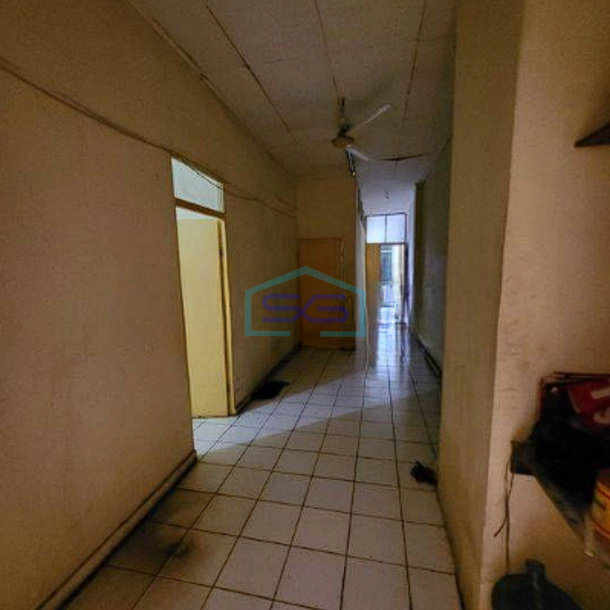 Disewakan cepat Ruko 3 Lantai Strategis di Taman Palem Lestari Jakarta Barat LB 300m2-5