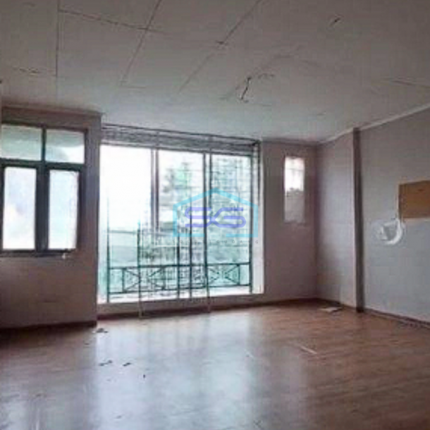 Disewakan cepat Ruko 3 Lantai Strategis di Taman Palem Lestari Jakarta Barat LB 300m2-4