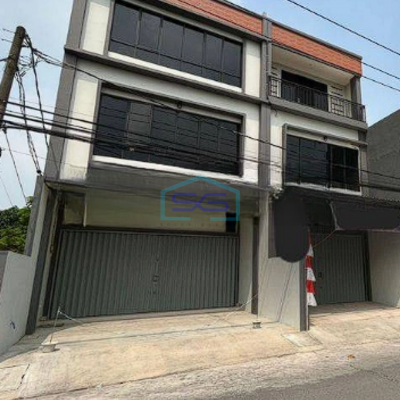 Disewakan cepat Ruko 4 Lantai Lokasi Strategis di Poris Indah, Tangerang LB 250m2