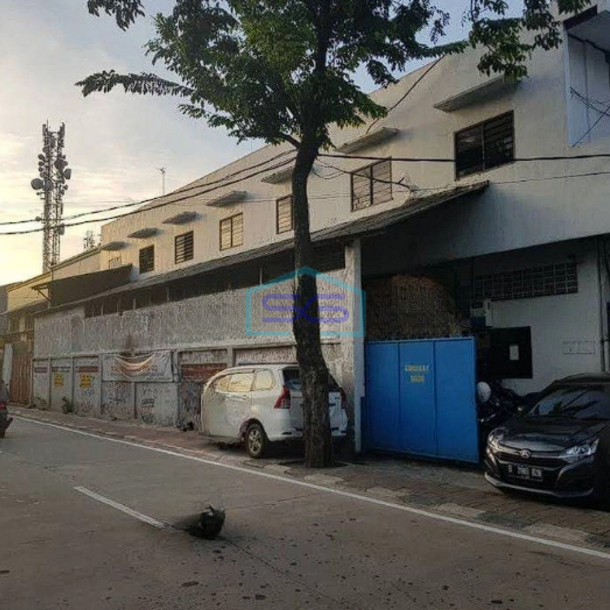 Dijual Cepat Pabrik Strategis di Cengkareng Jakarta Barat LB 608m2-1