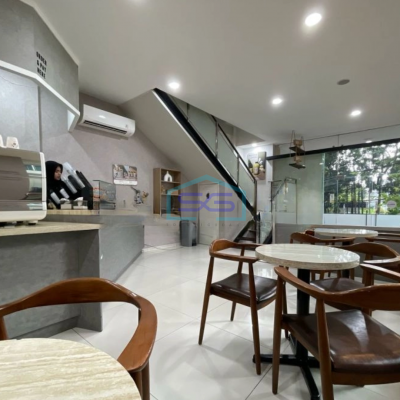Disewakan Ruko Semi Furnish Mampang Jakarta Selatan Luas Tanah 77 m²