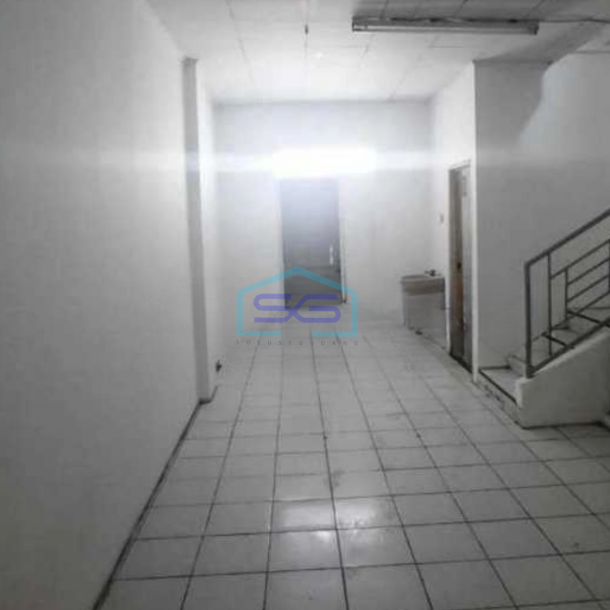 Disewakan 3 Ruko Gandeng Di Pluit Bay Jakarta Utara Luas Tanah 88 m²-1