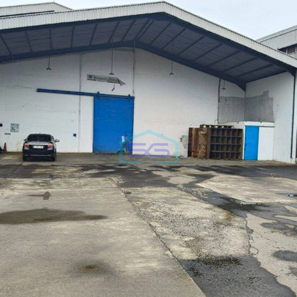 Disewakan Gudang Plus Kantor Akses Kontainer Dekat Jababeka di Cikarang Bekasi LT 2100m2-2