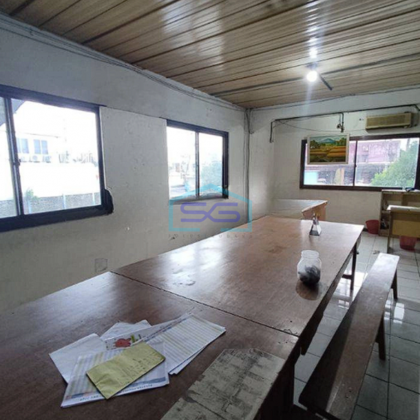 Disewakan Gudang Plus Kantor Akses Kontainer Dekat Jababeka di Cikarang Bekasi LT 2100m2-4