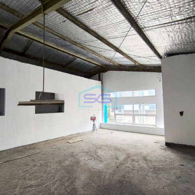 Disewakan Gudang LB 612 Mtr Bebas Banjir di Bizpark Pulo Gadung Jakarta Timur