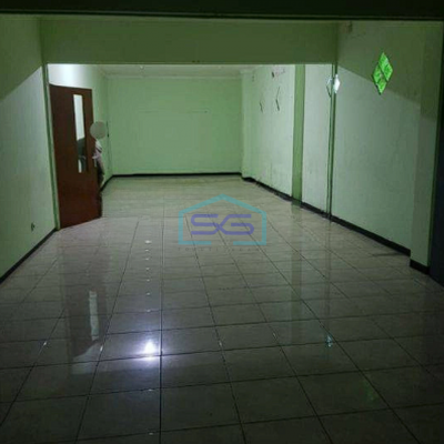Dijual Gedung Ruko Pinggir Jalan Raya Akses Toll di Jl Bekasi Barat LT 1000m2