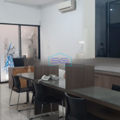 Dijual Ruko Luas Bangunan  450 m² Lokasi di Cideng Jakarta Pusat