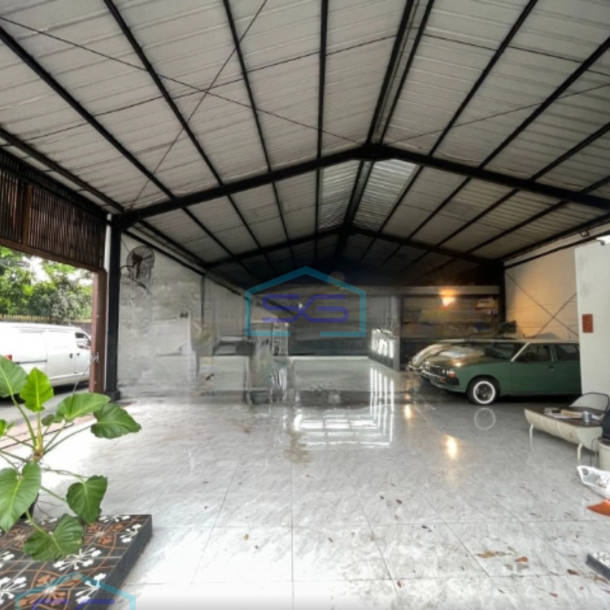 Dijual Ruang Usaha Luas Bangunan  600 m² Lokasi Bebas Banjir di Depok-1