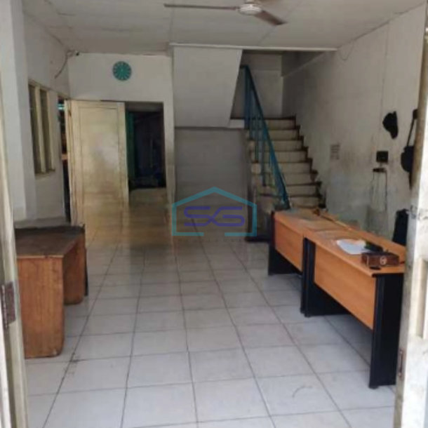 Dijual Gudang Luas Bangunan 550 m² Lokasi di Bekasi-2