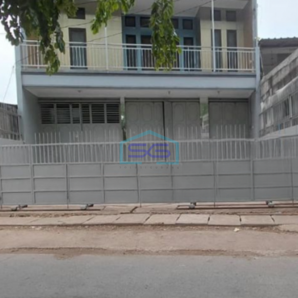 Dijual Ruko 3 Lantai Luas Bangunan 200 m² Lokasi Bebas Banjir di Bekasi-1