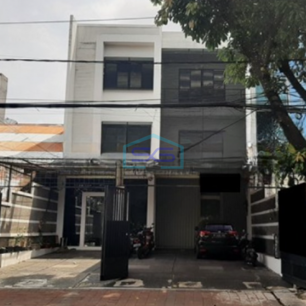Dijual Ruko Luas Bangunan 450 m² Lokasi di Cideng Jakarta Pusat-1