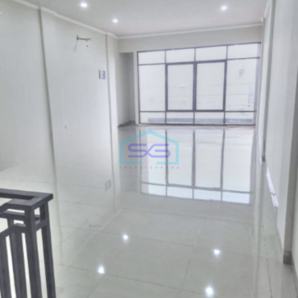 Dijual Ruko Luas Bangunan  900 m² Lokasi Bebas Banjir di Jakarta Timur-3