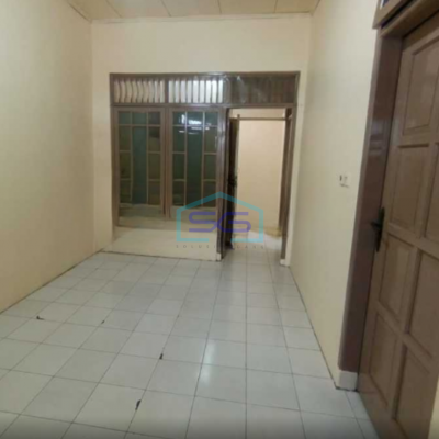 Disewakan Ruko Luas Bangunan 180 m² Lokasi Bebas Banjir di Bekasi