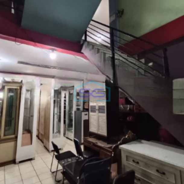 Disewakan Ruko Luas Bangunan 600 m² Lokasi Bebas Banjir di Tangerang-2