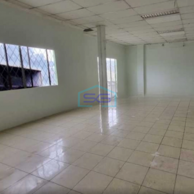 Disewakan Gudang Luas Tanah  1000 m² Ada Lift Barang Lokasi Bebas Banjir di Tangerang