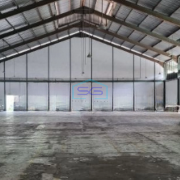 Disewakan Gudang Akses Container 40 Feet Luas Bangunan  1314 m² Lokasi Bebas Banjir di Bekasi-3