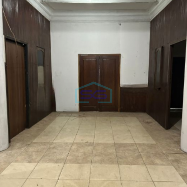 Disewakan Ruko 3 Lantai Luas Tanah  300 m² Lokasi Bebas Banjir di Tangerang-2