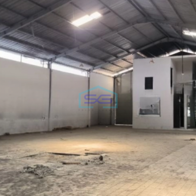 Disewakan Gudang Ada Kantor Luas Bangunan 800 m² Lokasi Bebas Banjir di Tangerang