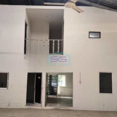 Disewakan Gudang Ada Kantor Luas Bangunan 800 m² Lokasi Bebas Banjir di Tangerang