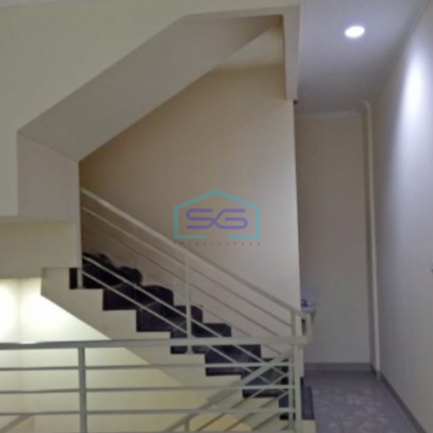 Disewakan Ruko Luas Bangunan  176 m² Lokasi Bebas Banjir di Jakarta Pusat-2