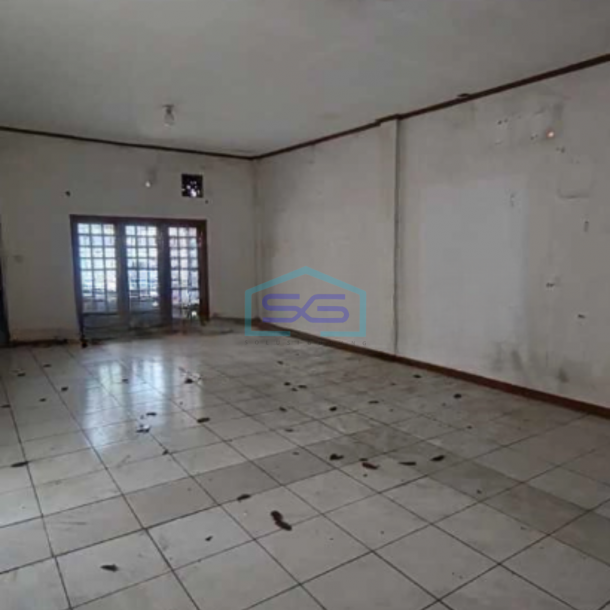 Disewakan Gudang Akses Container 40 Feet Luas Bangunan 1000 m² di Jakarta Timur-1