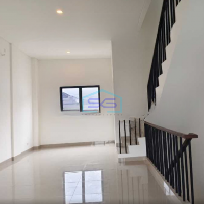Disewakan Ruko 3 Lantai Luas Bangunan  147 m² di Tangerang Selatan