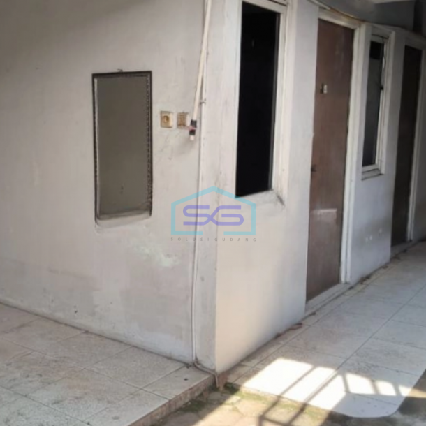 Disewakan Gudang Luas Tanah  1100 m² Lokasi Bebas Banjir Siap Huni di Tangerang-2